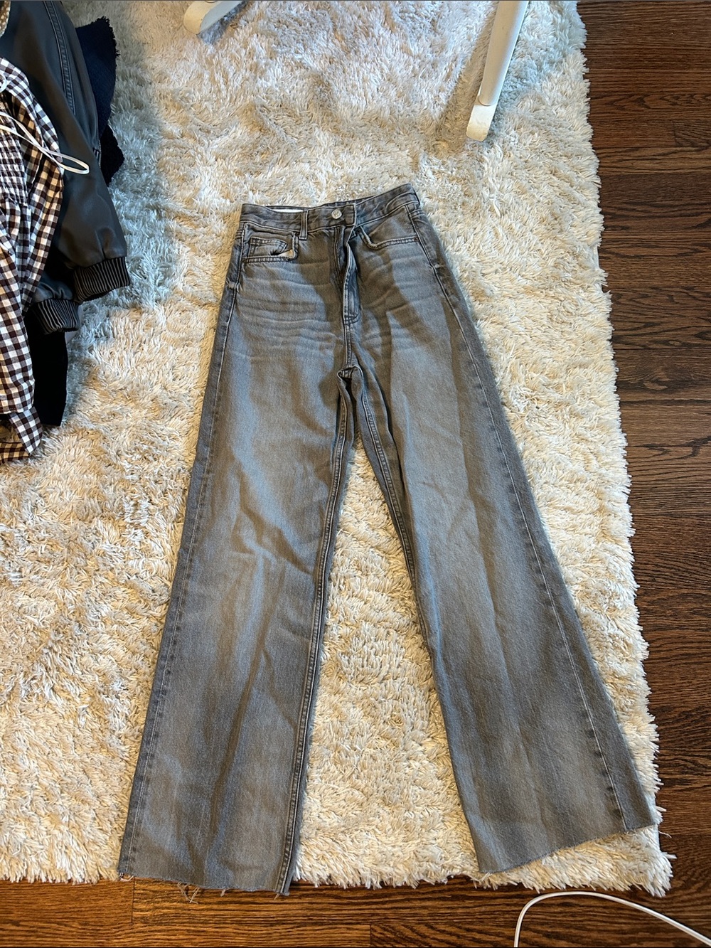 Zara Wide-Leg High-Rise Jeans in Gray